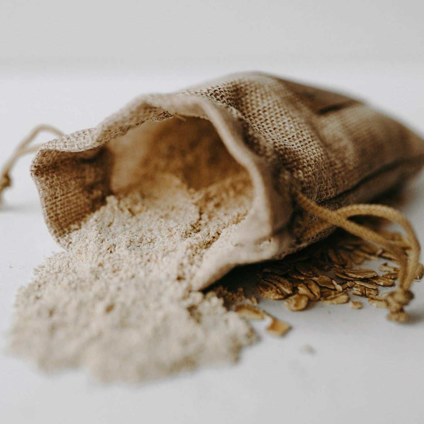 Herbal Oatmeal Bath Soak | Christmas Stocking Stuffers