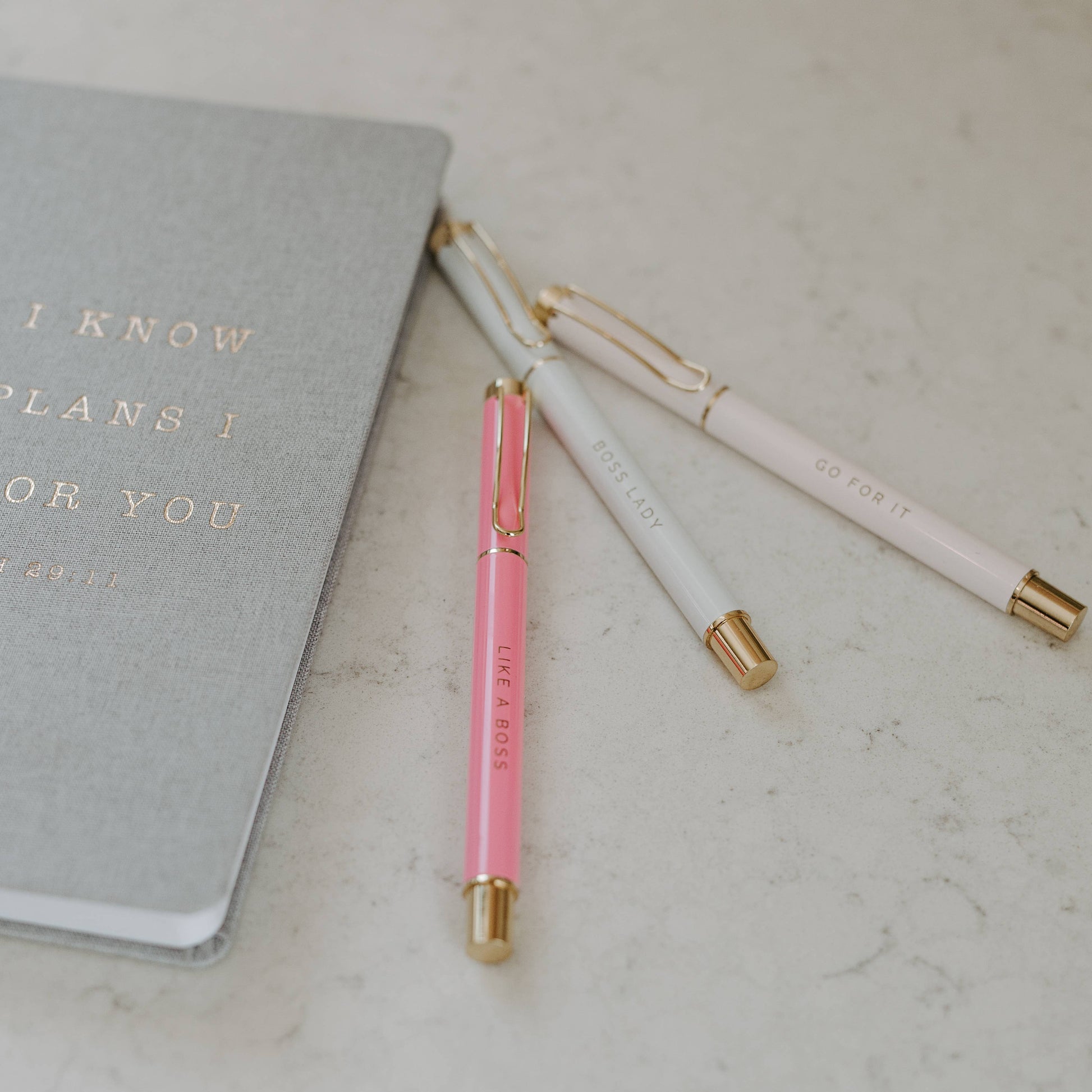  Pens Read: Boss Lady, Like A Boss, Go For It • Pen Colors: White, Pink, Light Pink | Gold Lettering • 